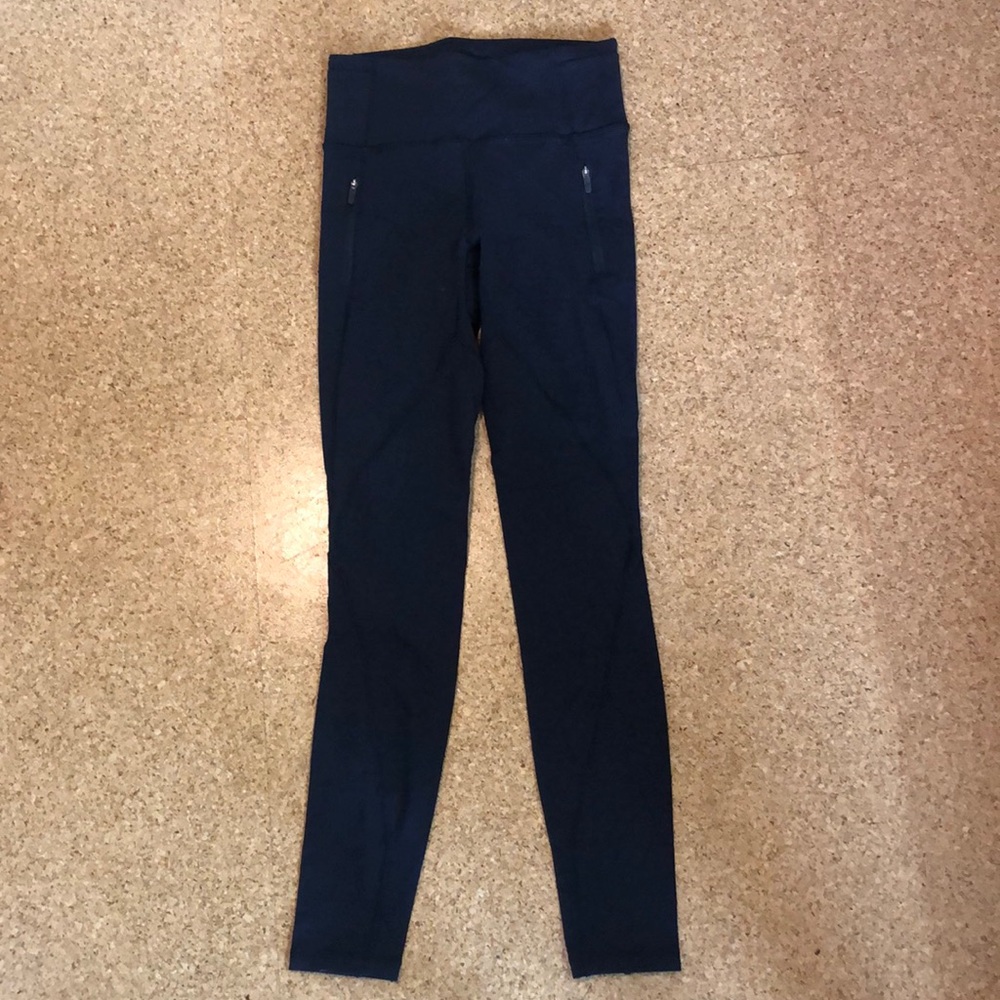 Black lululemon leggings